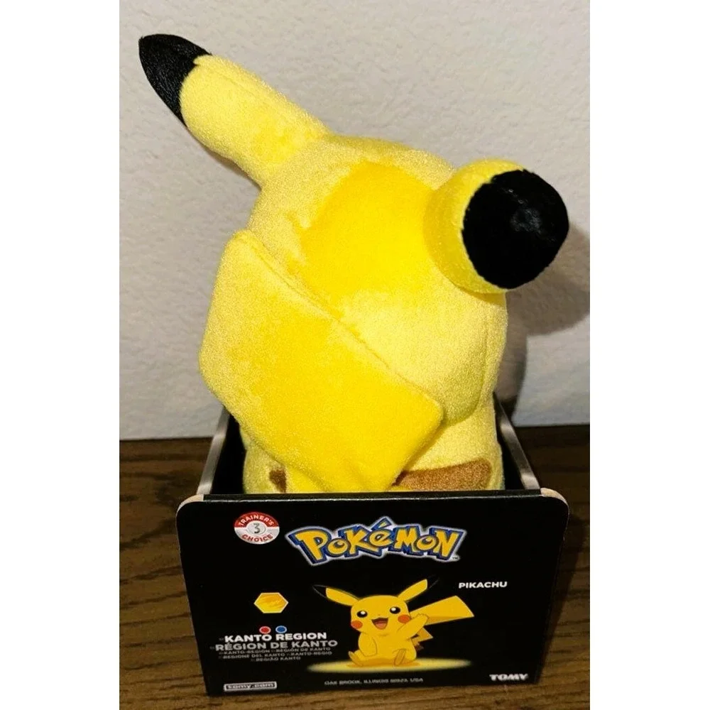 NEW Pokemon Trainer's Choice 3 Plush Pikachu